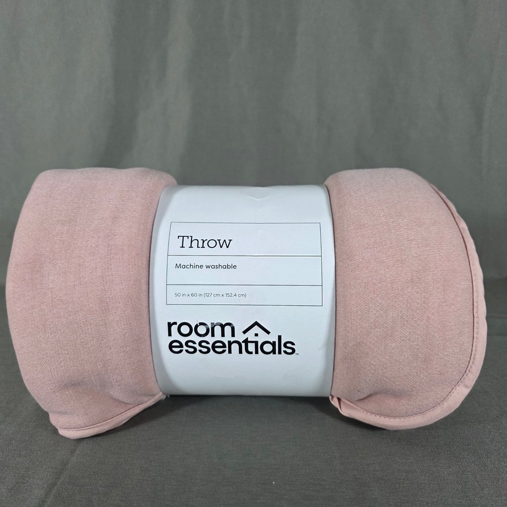 Room Essentials Pink Metal Fleece Throw Blanket 50x60 Recycled Polyester NEW